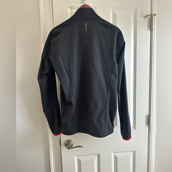 Salomon Men's Performance Jacket in Black with Red Highlights - Picture 2 of 9